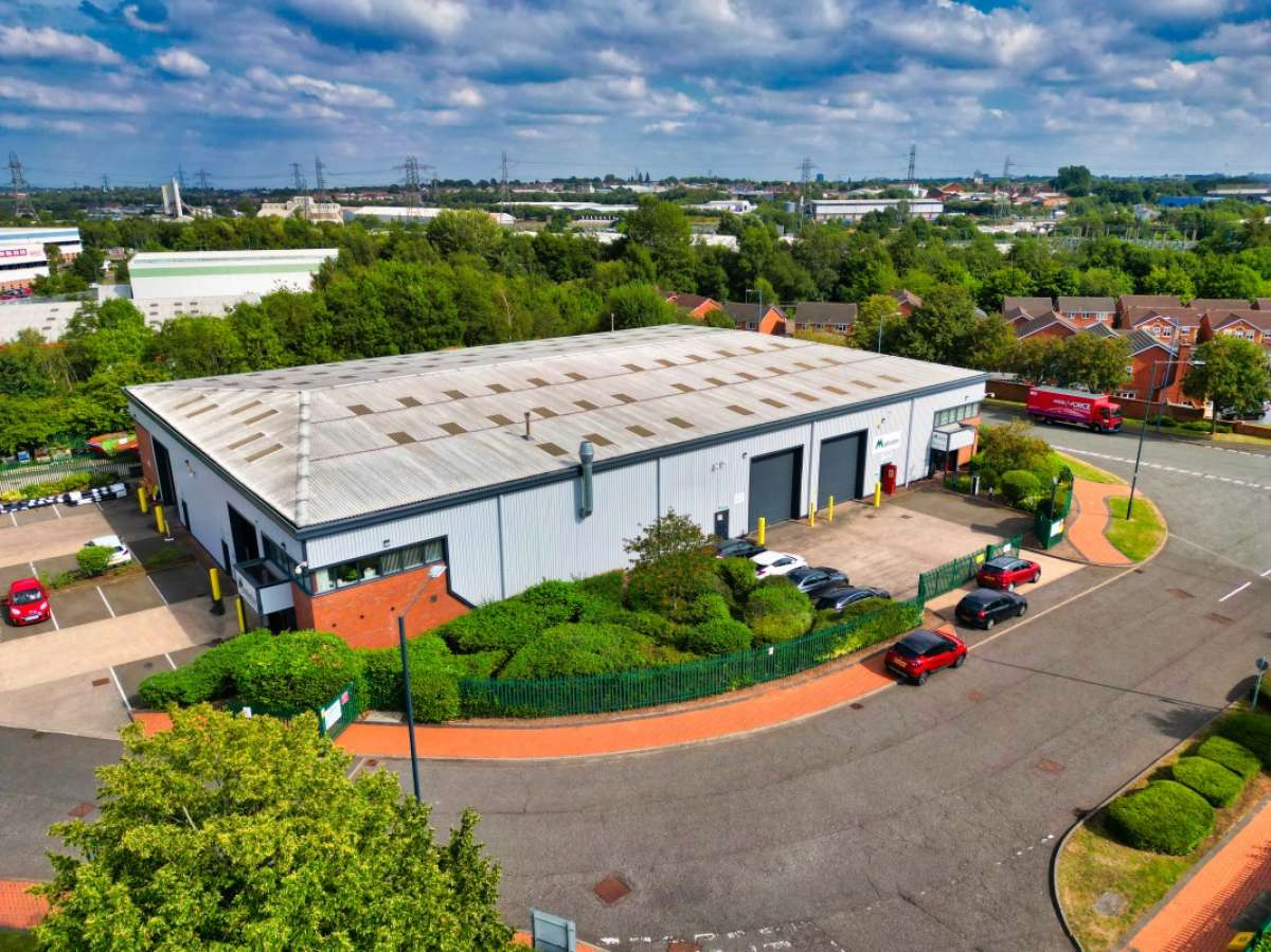 Industrial Unit in Tipton - photo 3