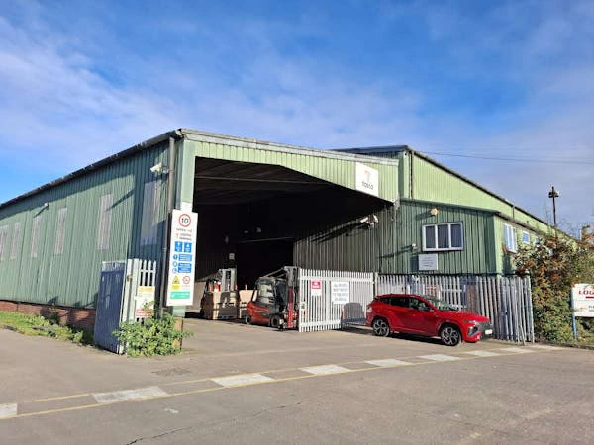 Industrial in Swadlincote