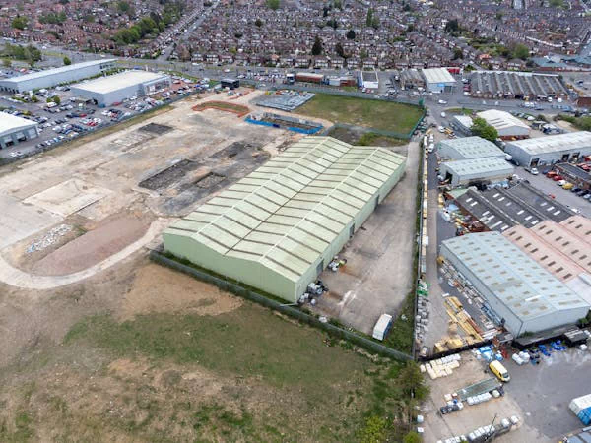 Industrial Unit in Doncaster - photo 2