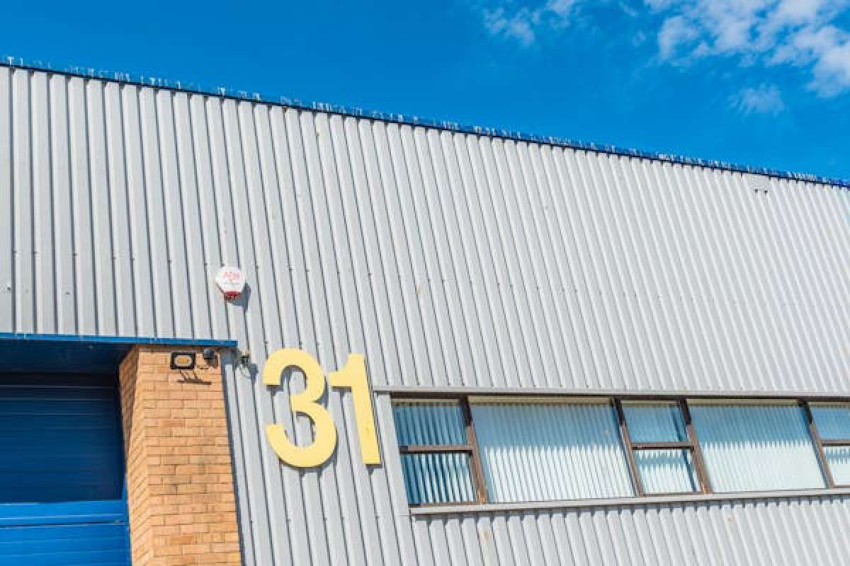 Industrial Unit in Tewkesbury - photo 2