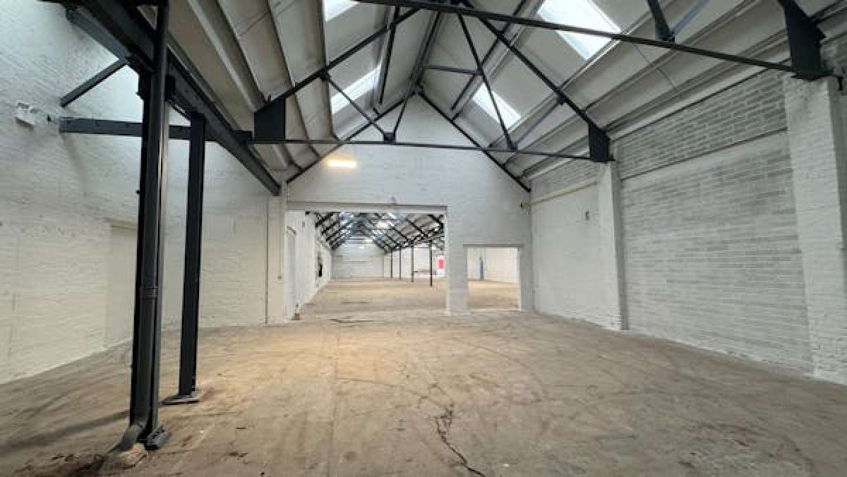 Industrial Unit in Stourport-On-Severn - photo 4
