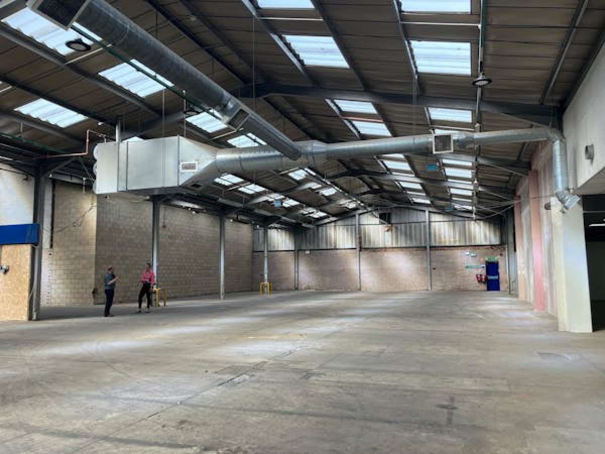 Industrial Unit in Worcester - photo 2