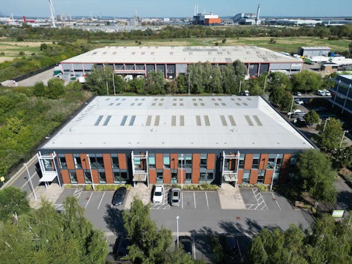 Industrial Unit in Erith - photo 3