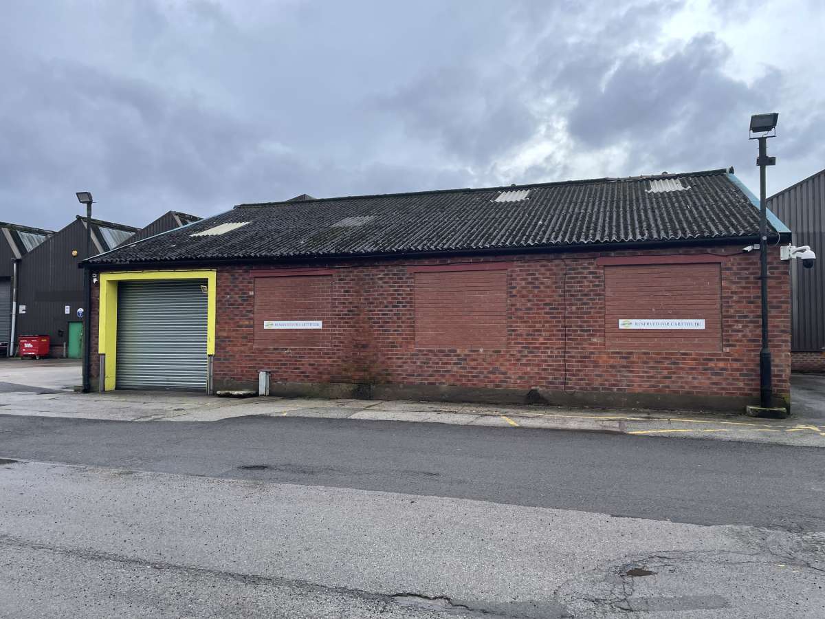 Industrial Unit in Crumpsall - photo 2