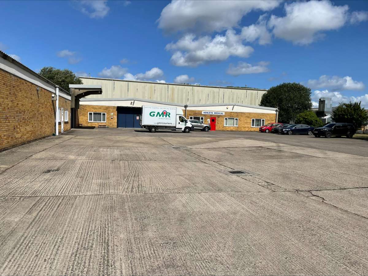 Industrial Unit in Westbury - photo 3