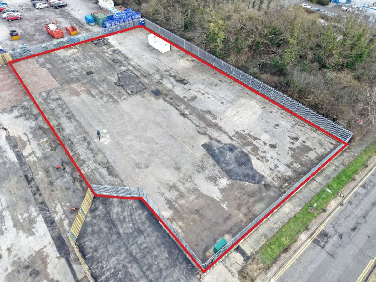 Land in Harlow - photo 4
