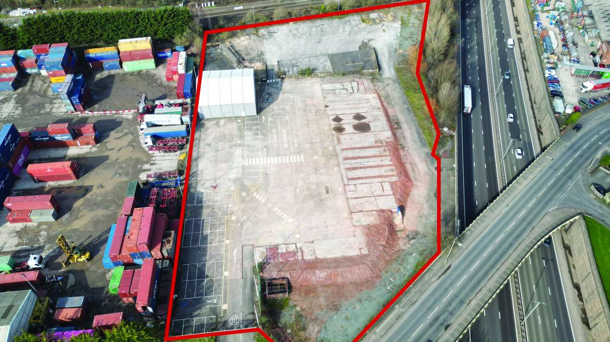 Industrial Unit in Rowley Regis - photo 2