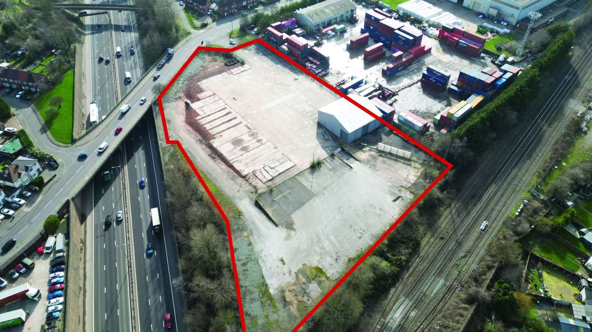 Industrial Unit in Rowley Regis - photo 3
