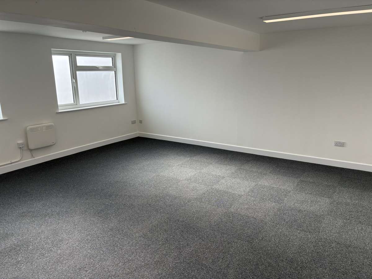 Industrial Unit in Brackley - photo 4