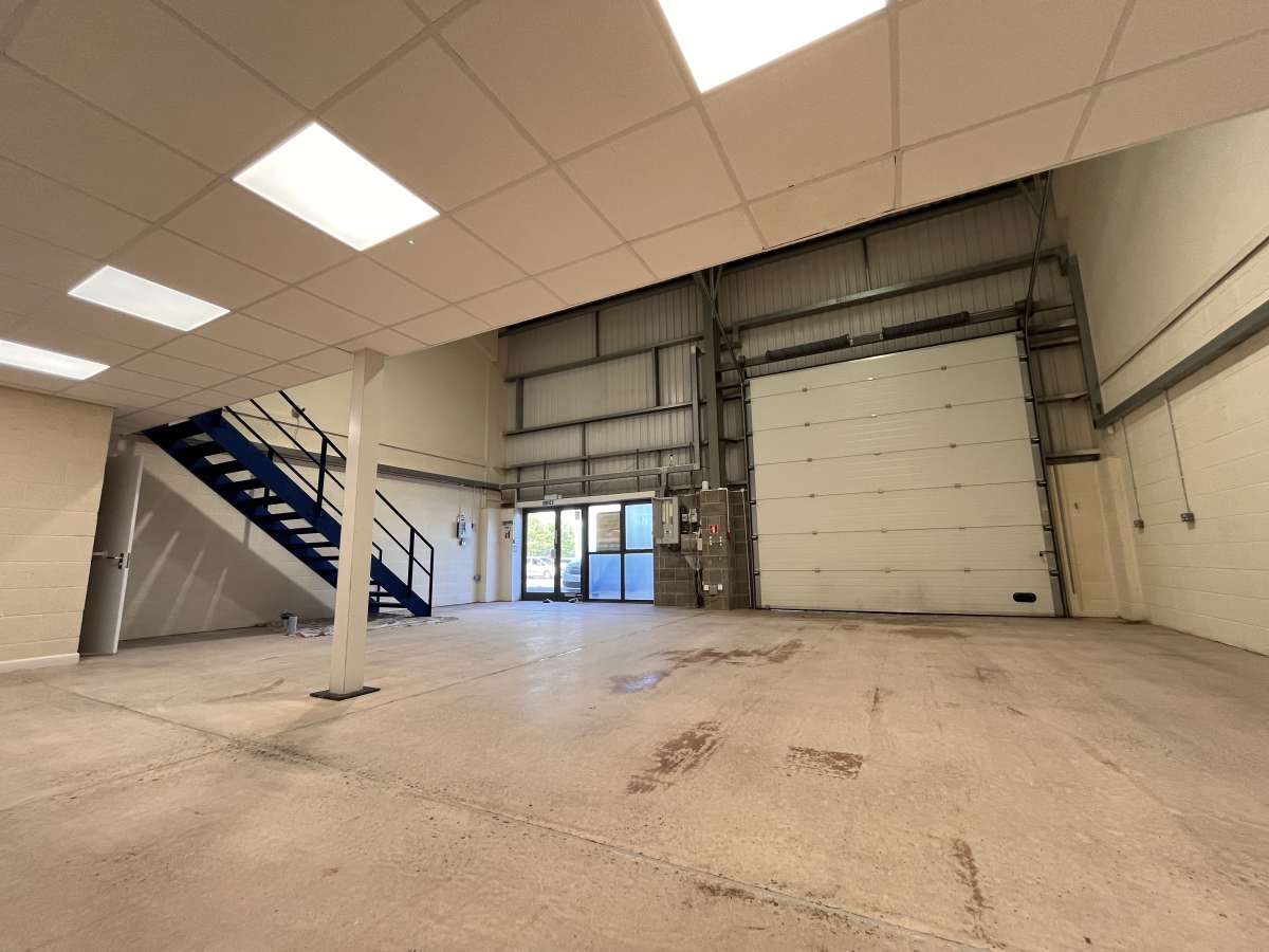 Industrial Unit in Exeter - photo 3