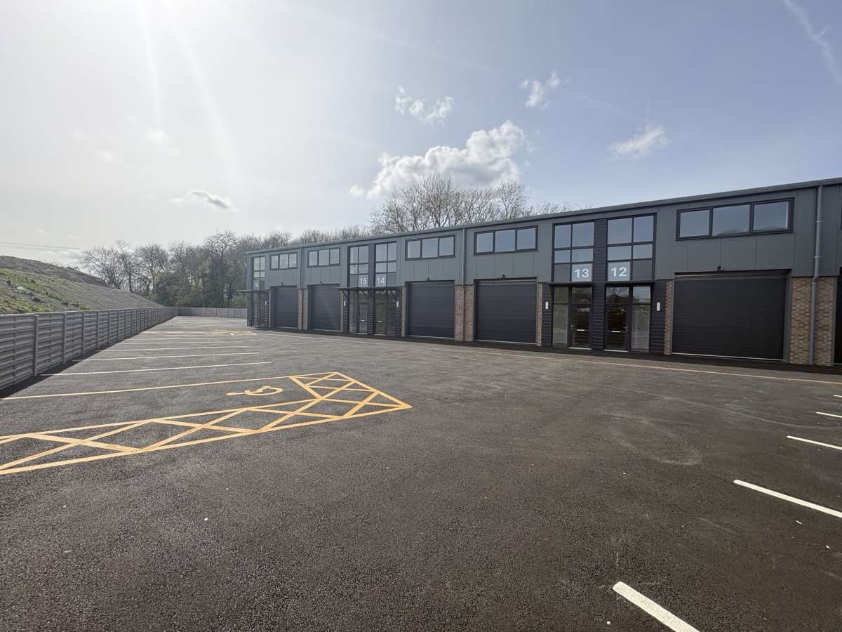 Industrial Unit in South Hykeham - photo 4