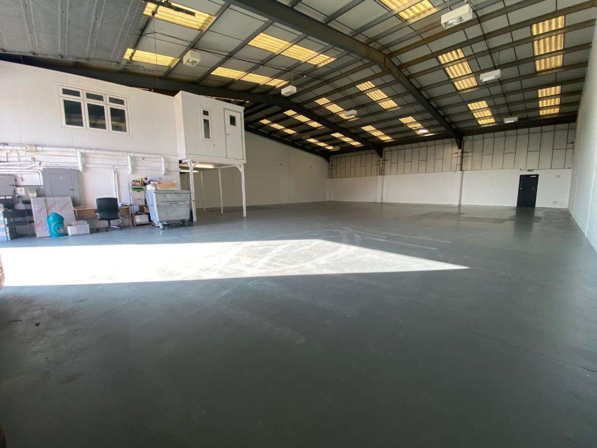 Industrial Unit in Colchester - photo 2