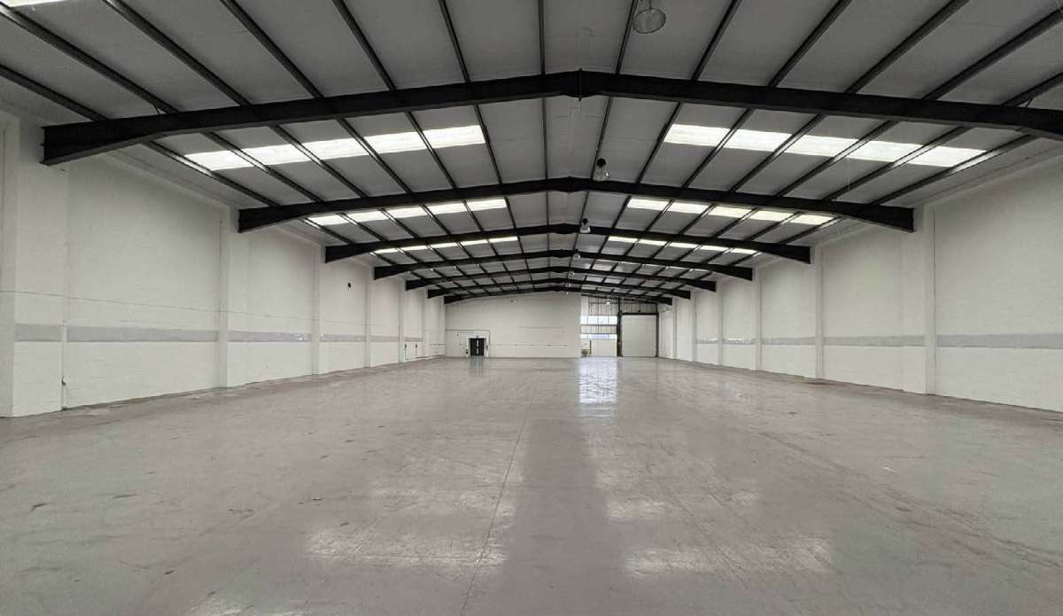 Industrial Unit in Southampton - photo 2