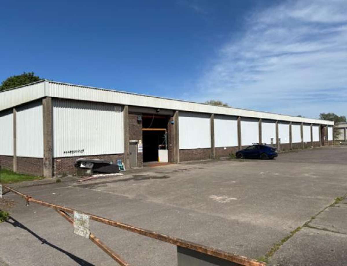 Industrial Unit in Newport - photo 3