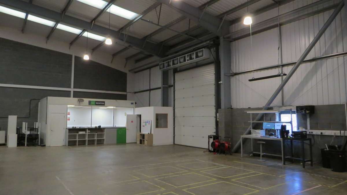 Industrial Unit in Hampton - photo 4