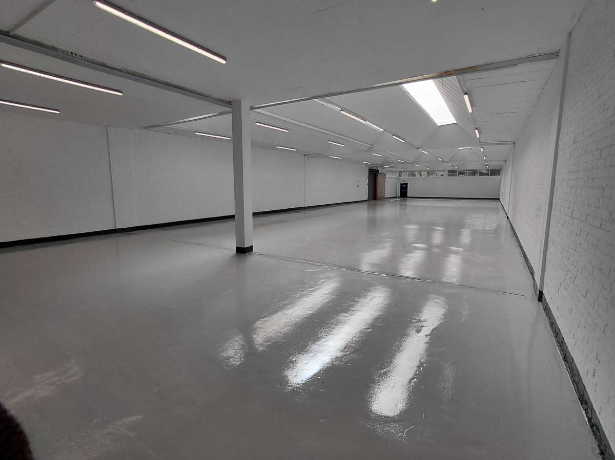 Industrial Unit in Mitcham - photo 2