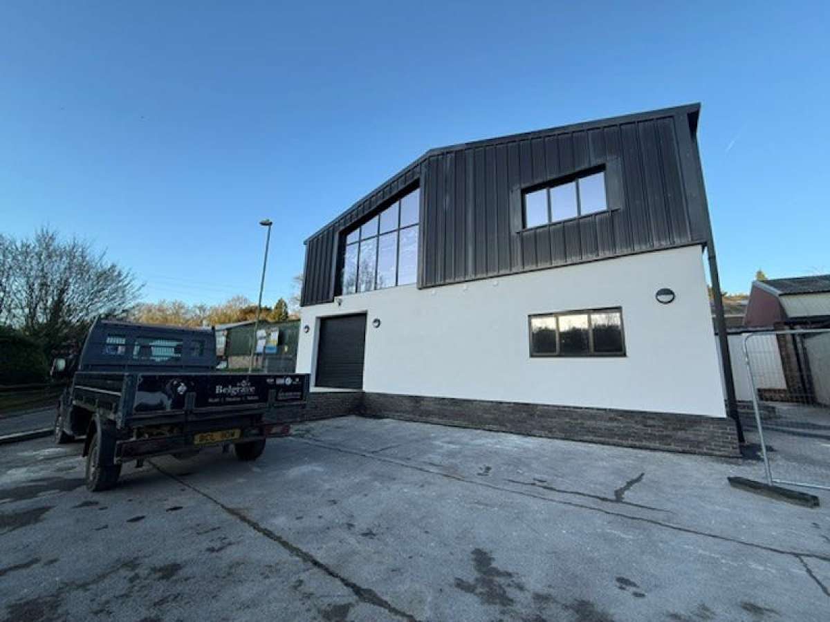 Industrial Unit in Horndean - photo 4