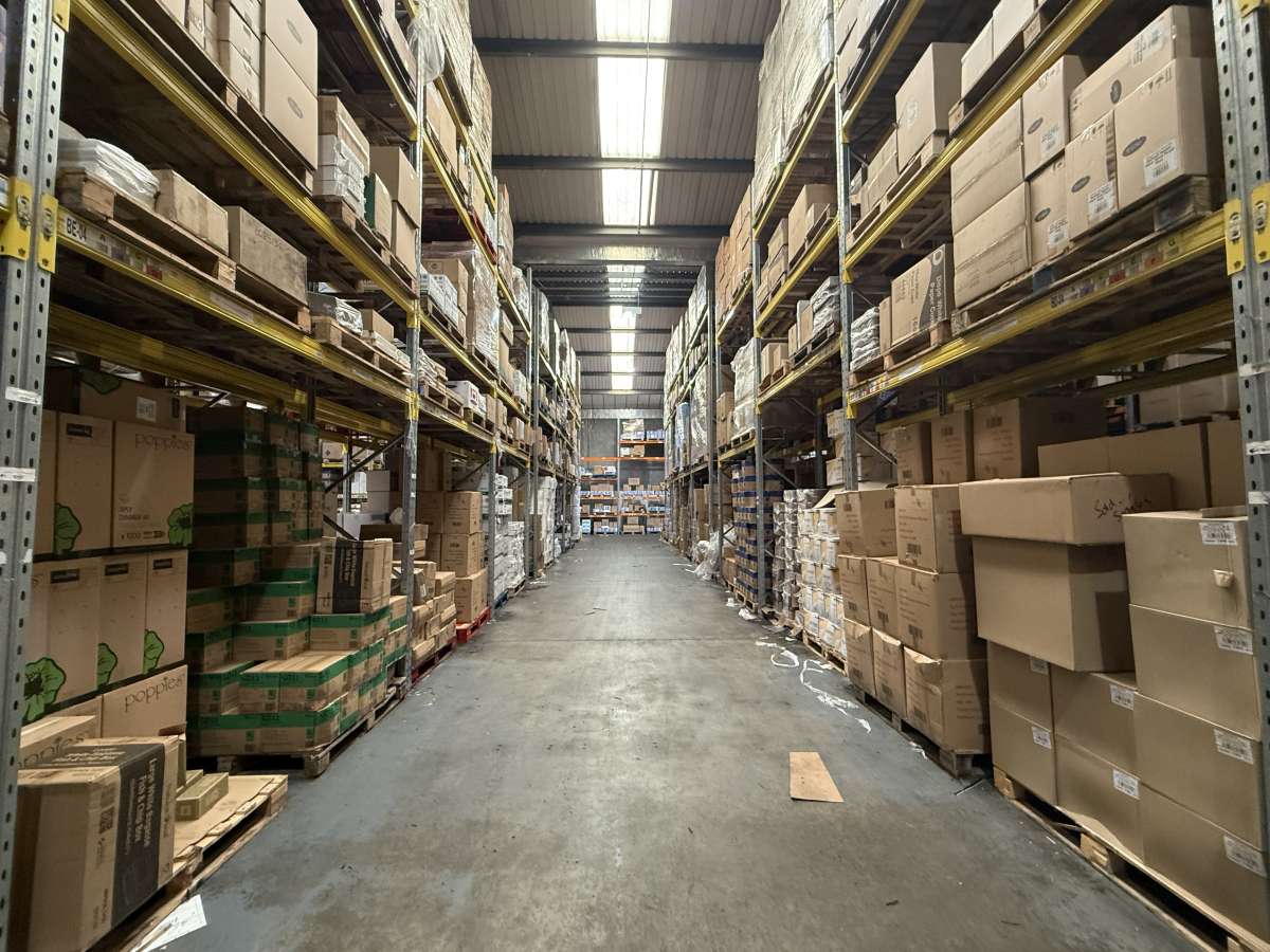 Industrial Unit in Harlow - photo 3