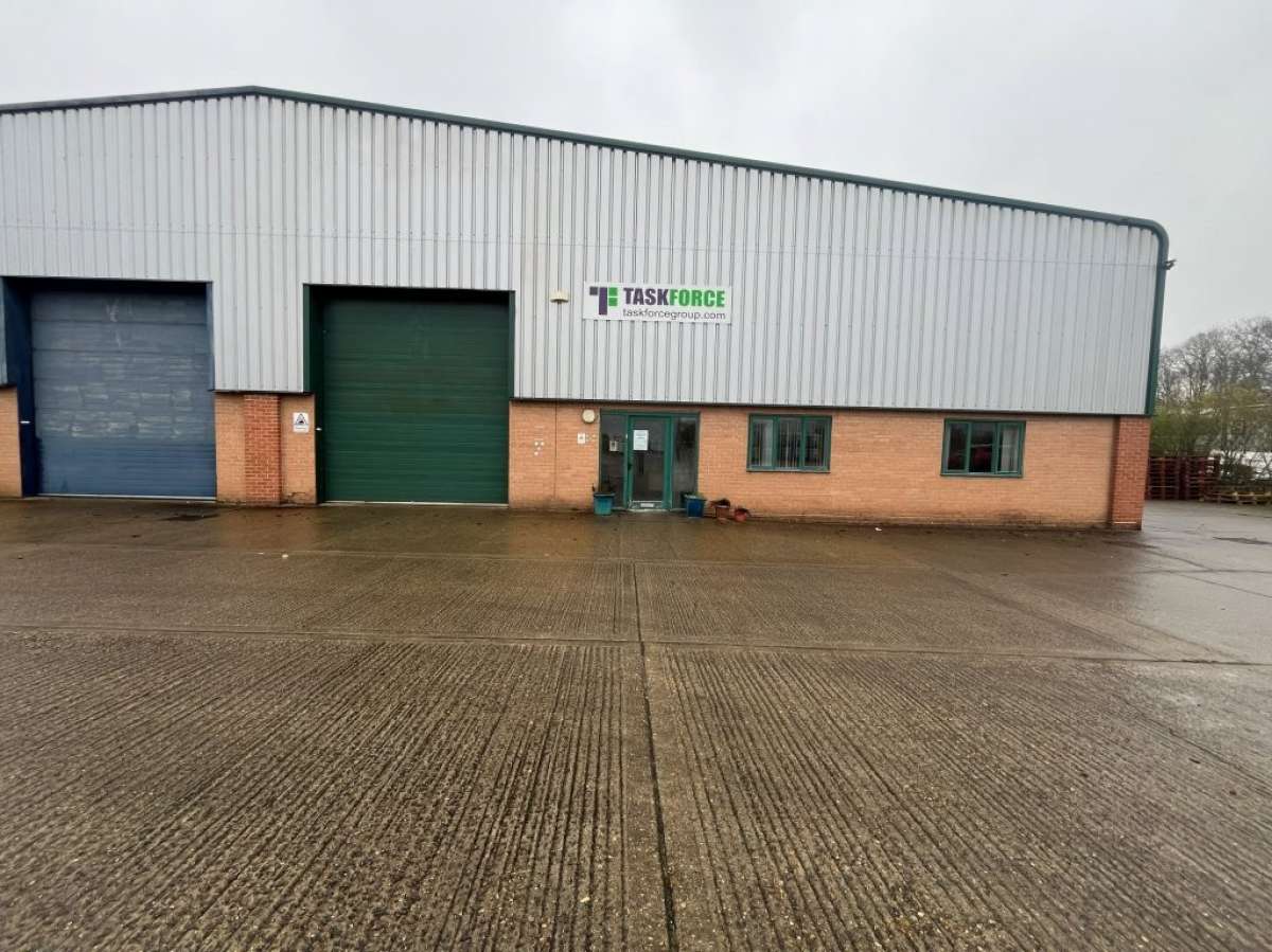 Industrial Unit in Eye - photo 3