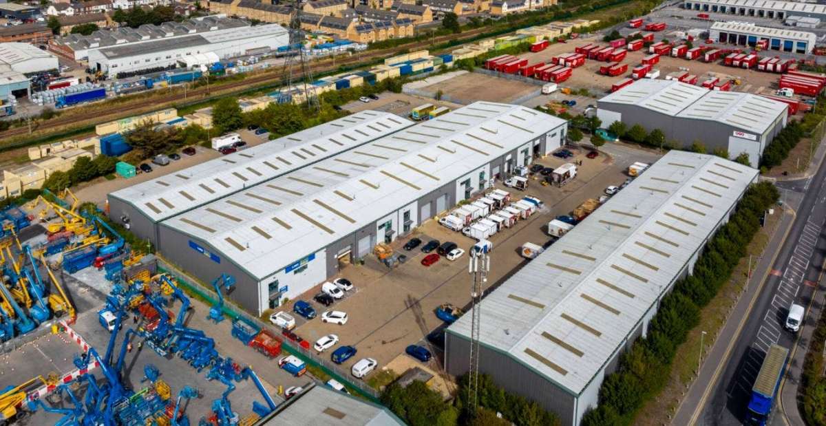 Industrial Unit in Grays - photo 4