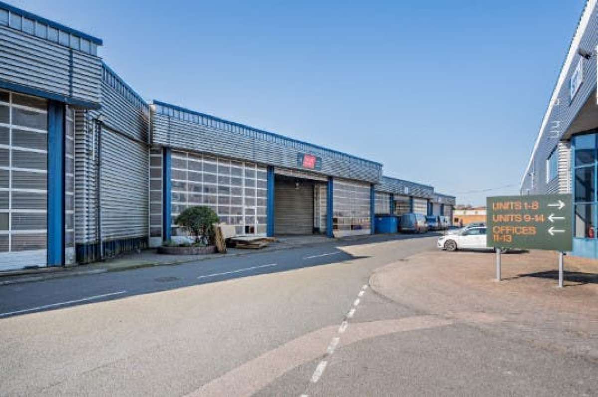 Industrial Unit in Paddock Wood - photo 2