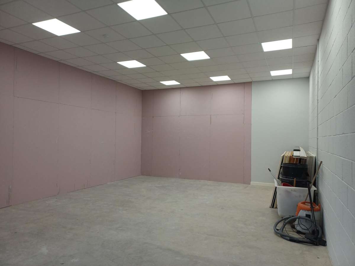 Industrial Unit in Northampton - photo 2