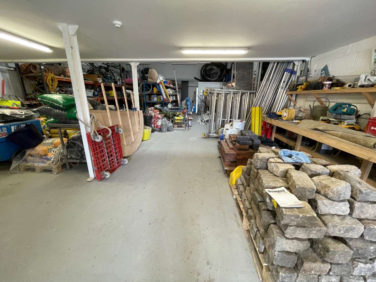 Industrial Unit in Plymouth - photo 4