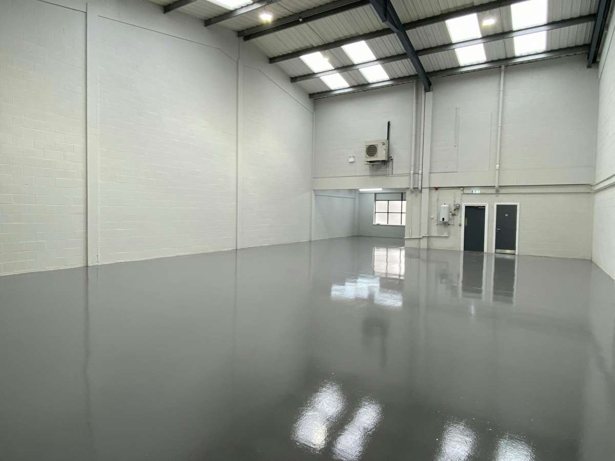 Industrial Unit in Sevington - photo 2