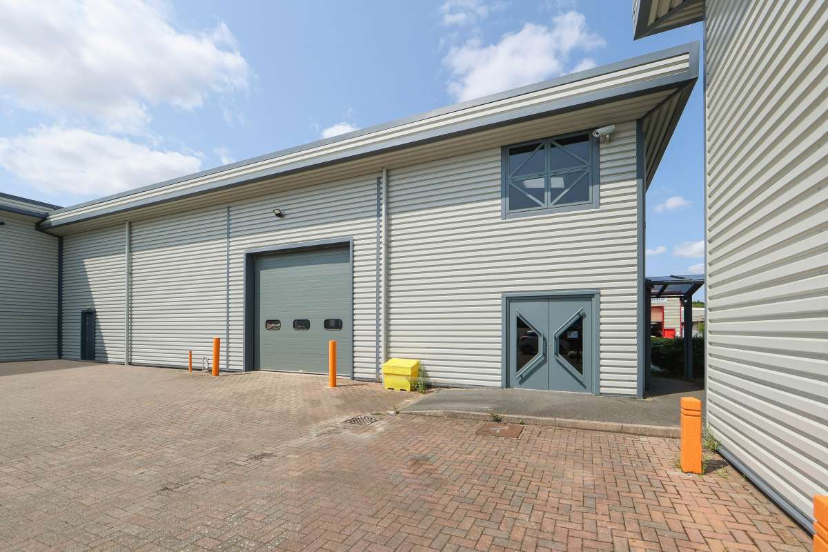 Industrial Unit in Sevington - photo 2
