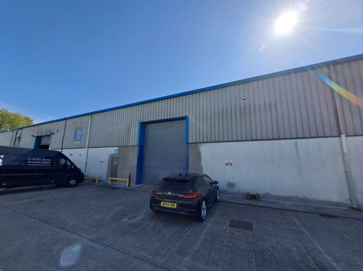 Industrial Unit in Roborough - photo 3