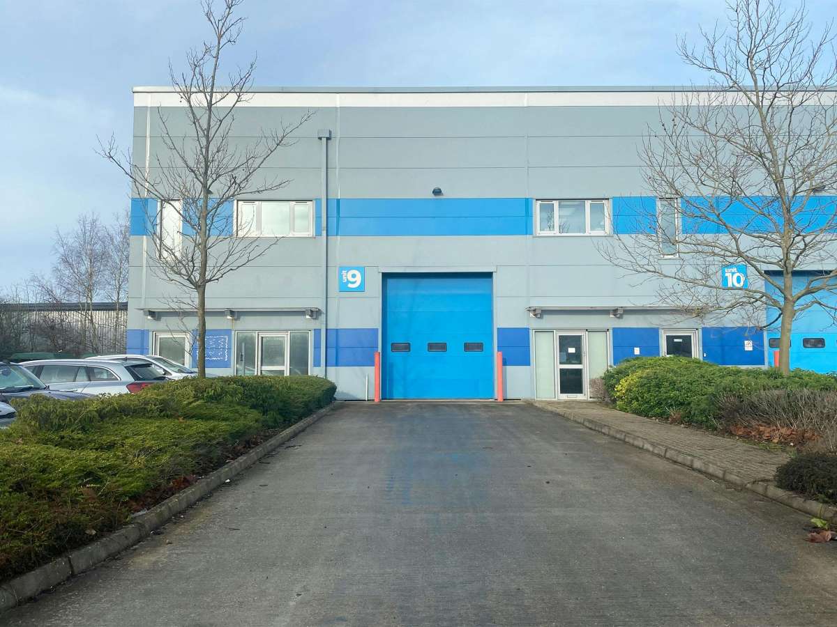 Industrial in Sevington