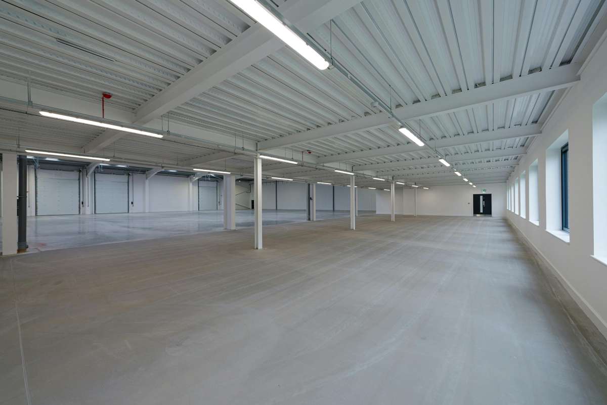 Industrial Unit in Chessington - photo 3