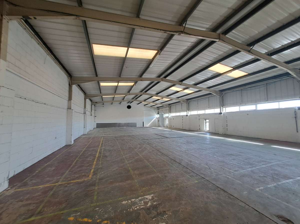 Industrial Unit in Roborough - photo 2