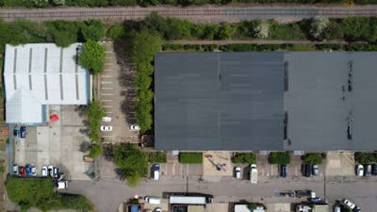 Industrial Unit in Peterborough - photo 2