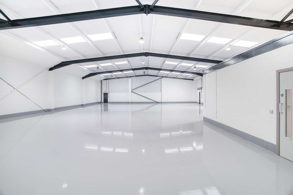 Industrial Unit in Woodford Green - photo 4