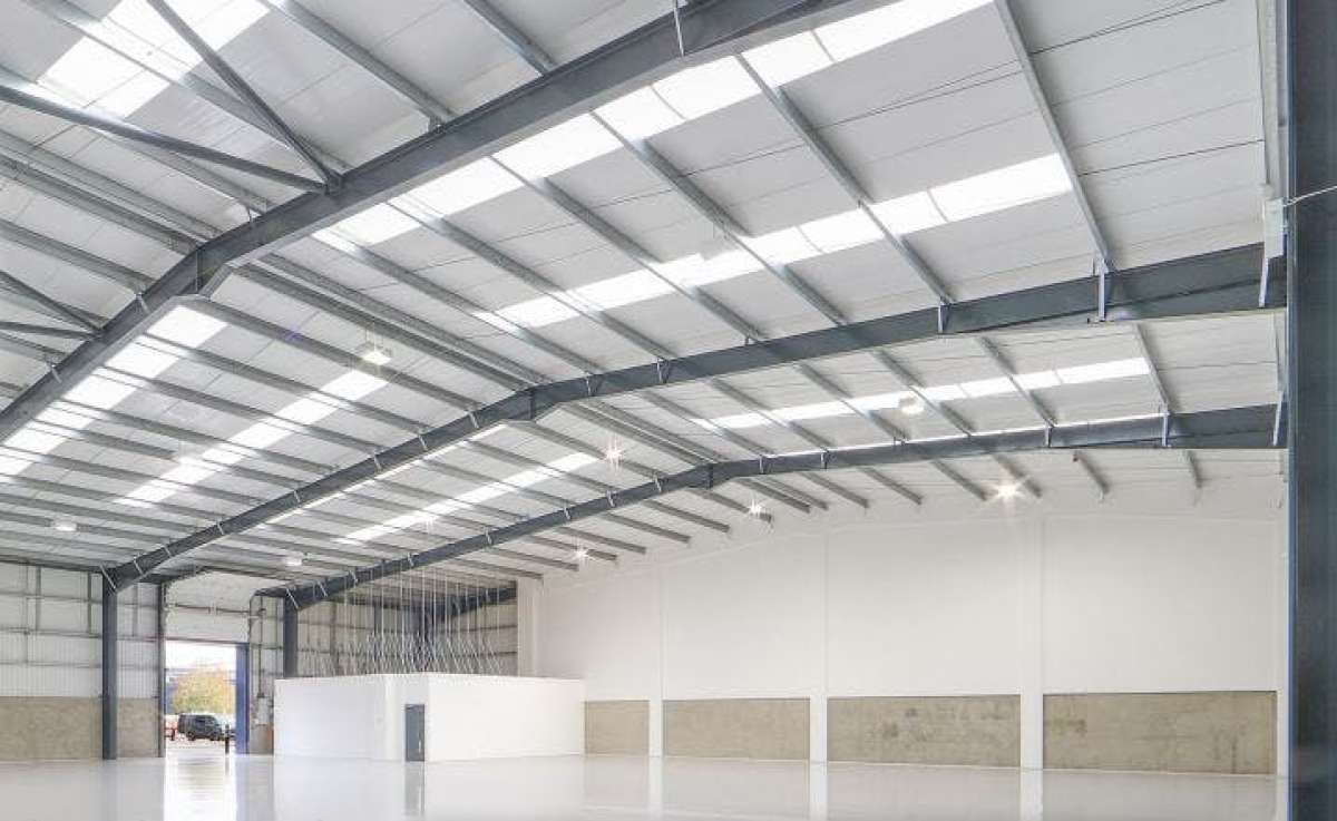 Industrial Unit in Crayford - photo 2