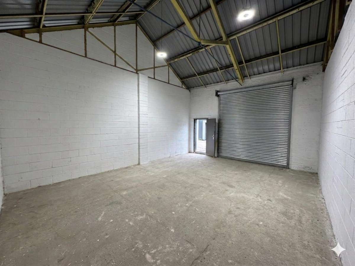 Industrial Unit in Eastbourne - photo 3