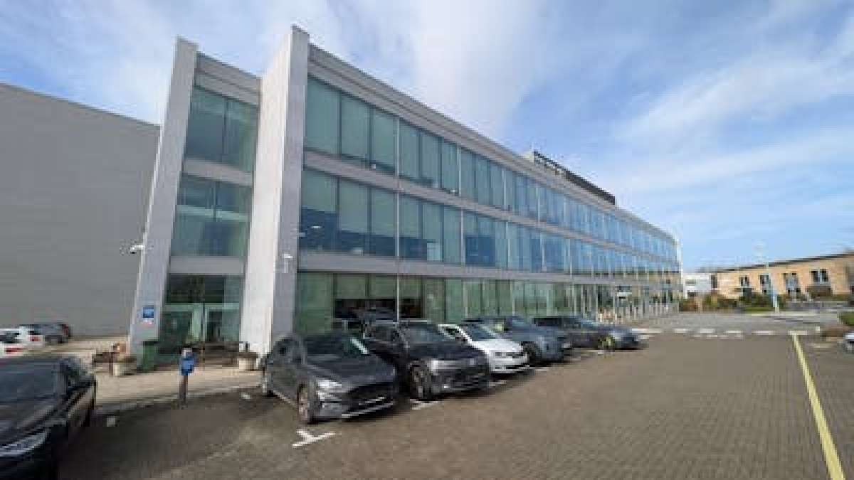 Industrial Unit in Fareham - photo 2