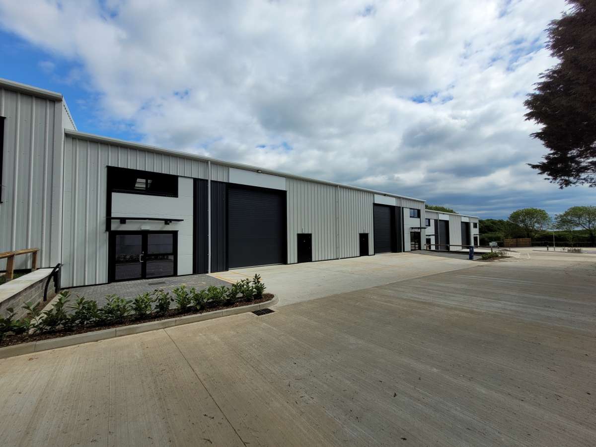 Industrial Unit in Colesden - photo 2