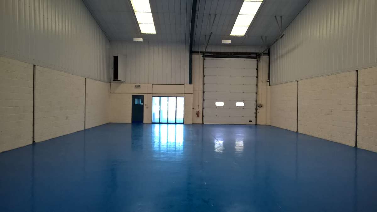 Industrial Unit in Littlehampton - photo 3