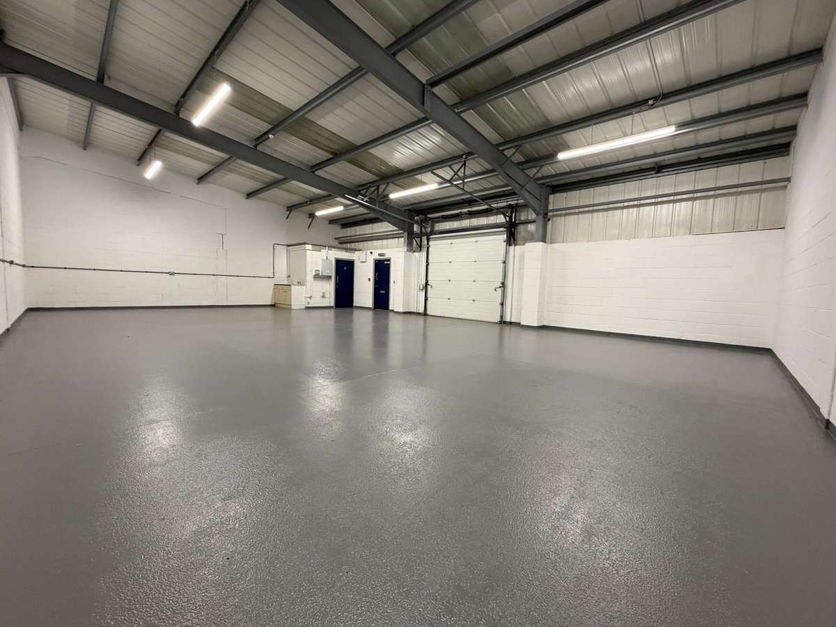 Industrial Unit in Newark - photo 3