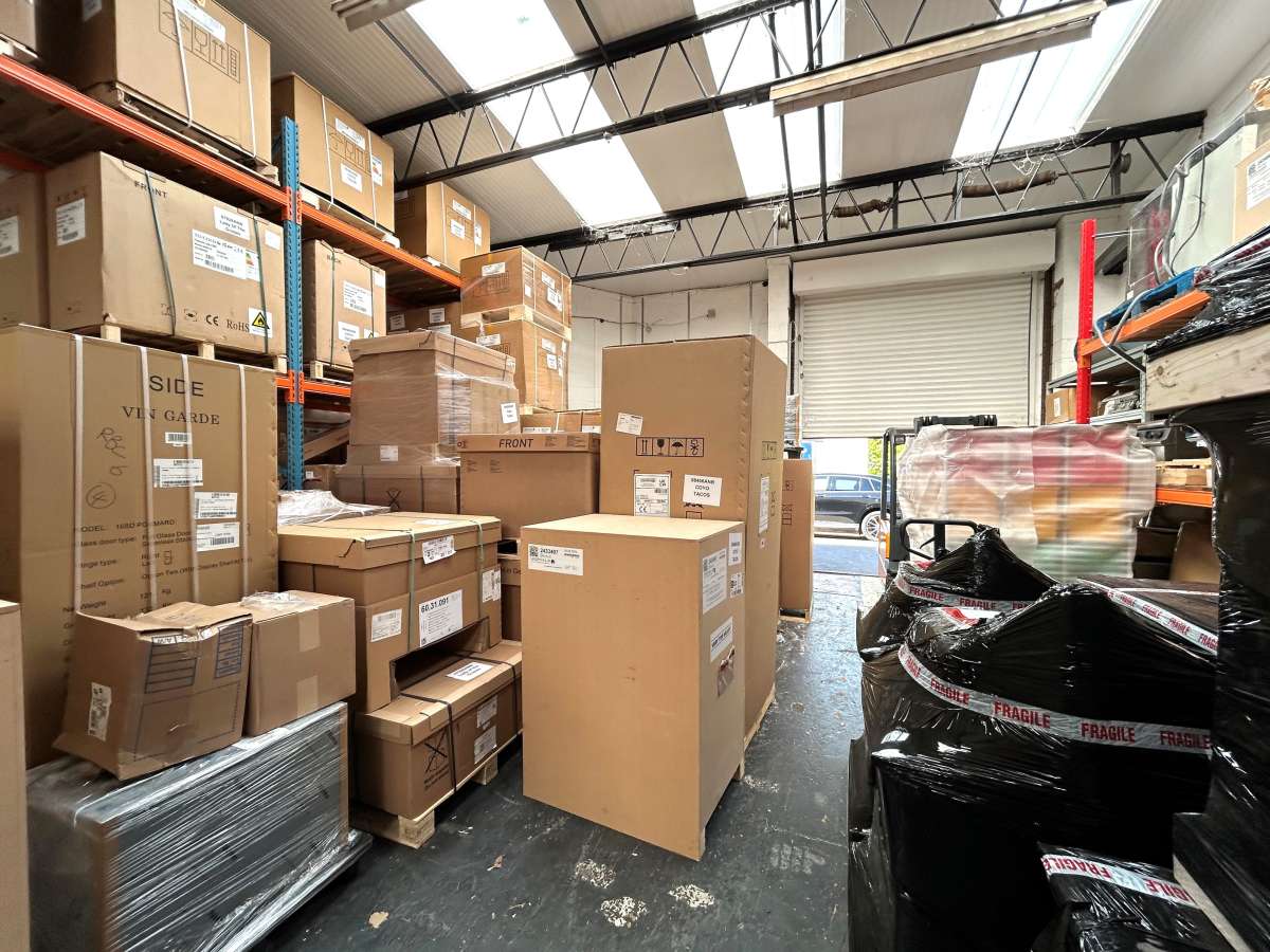 Industrial Unit in Springwood Industrial Estate - photo 2