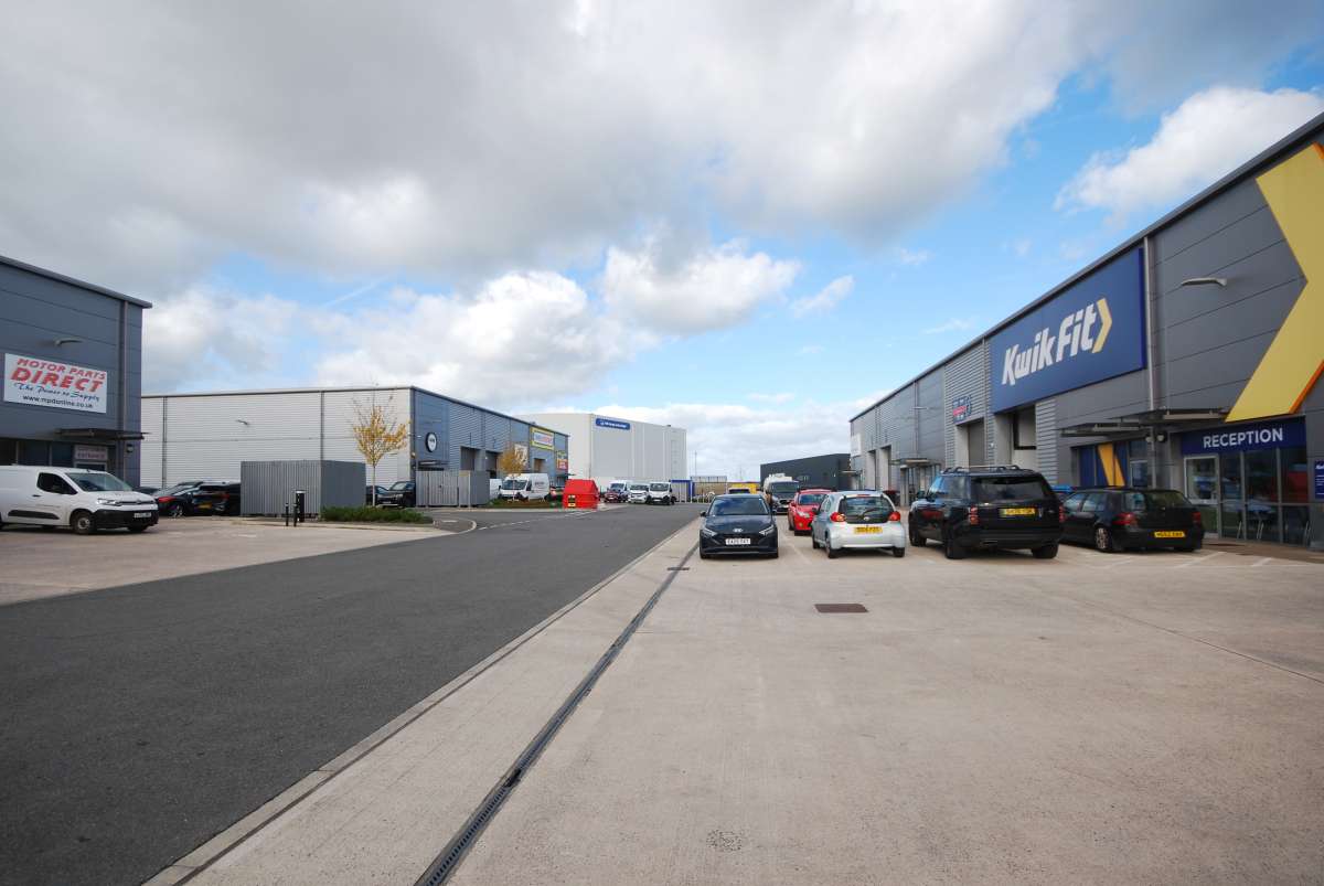 Industrial Unit in Amesbury - photo 2