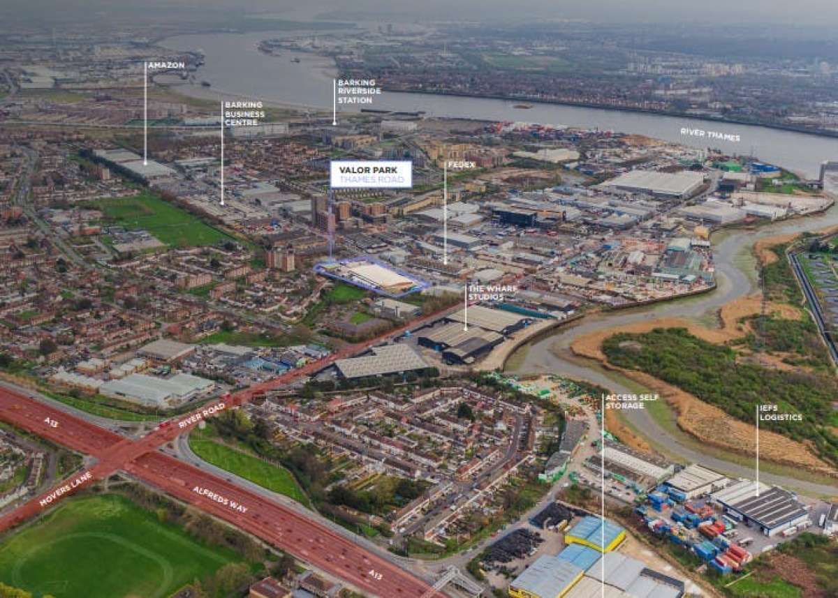 Industrial Unit in Barking - photo 2