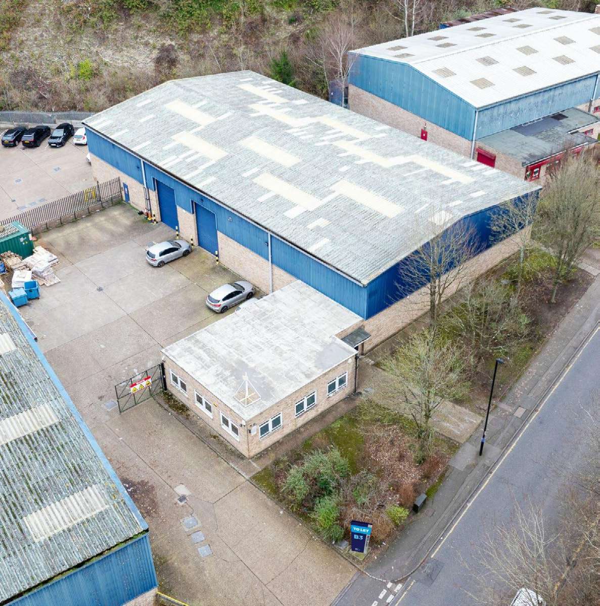 Industrial Unit in Redlands Industrial Estate - photo 3