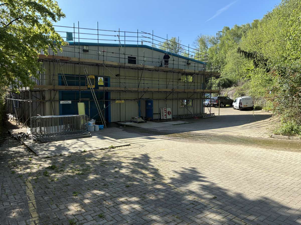 Industrial Unit in Tunbridge Wells - photo 2