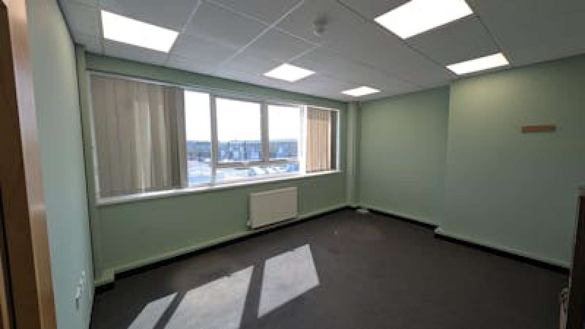 Industrial Unit in Southampton - photo 3