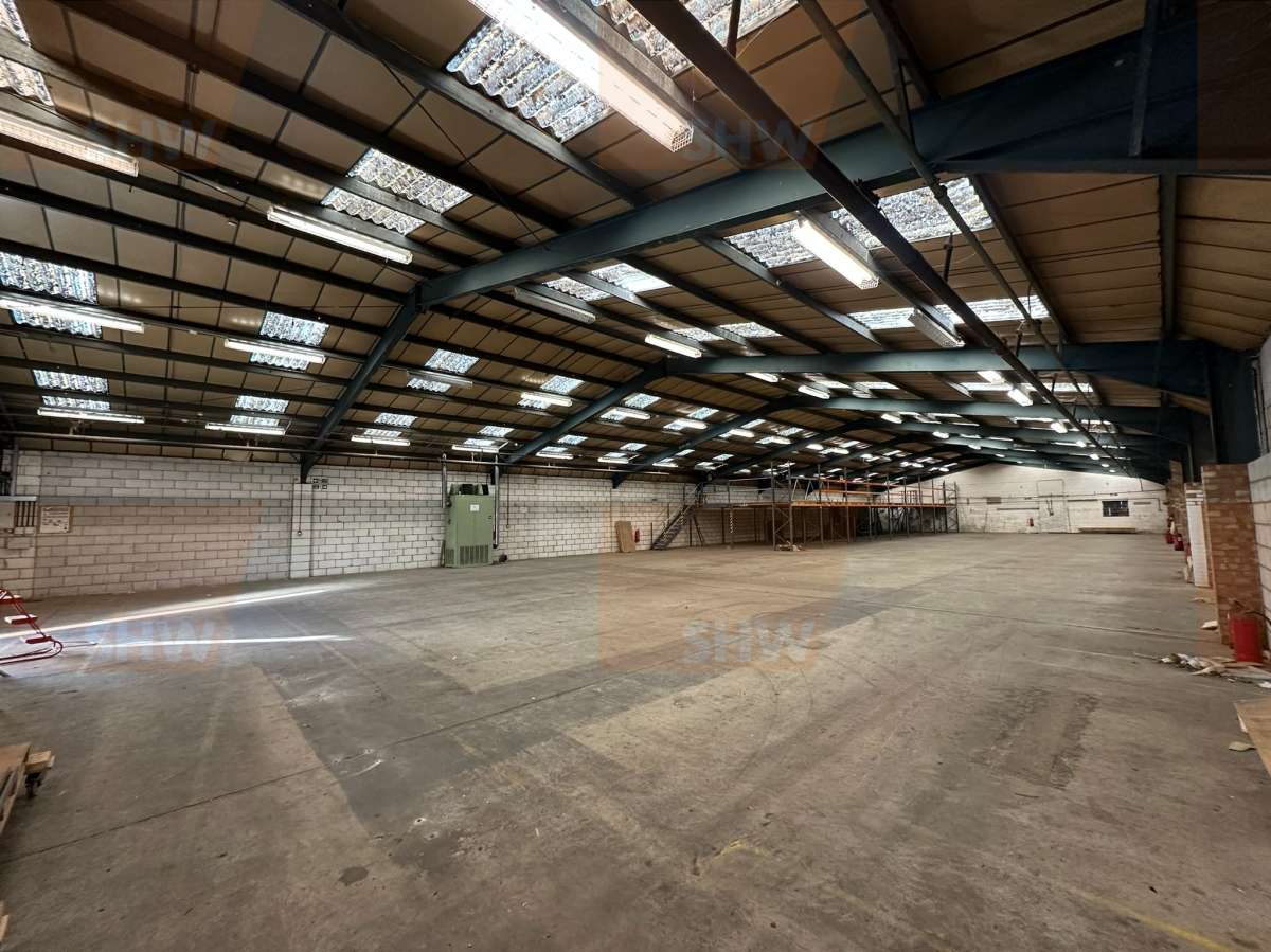 Industrial Unit in Eastbourne - photo 4