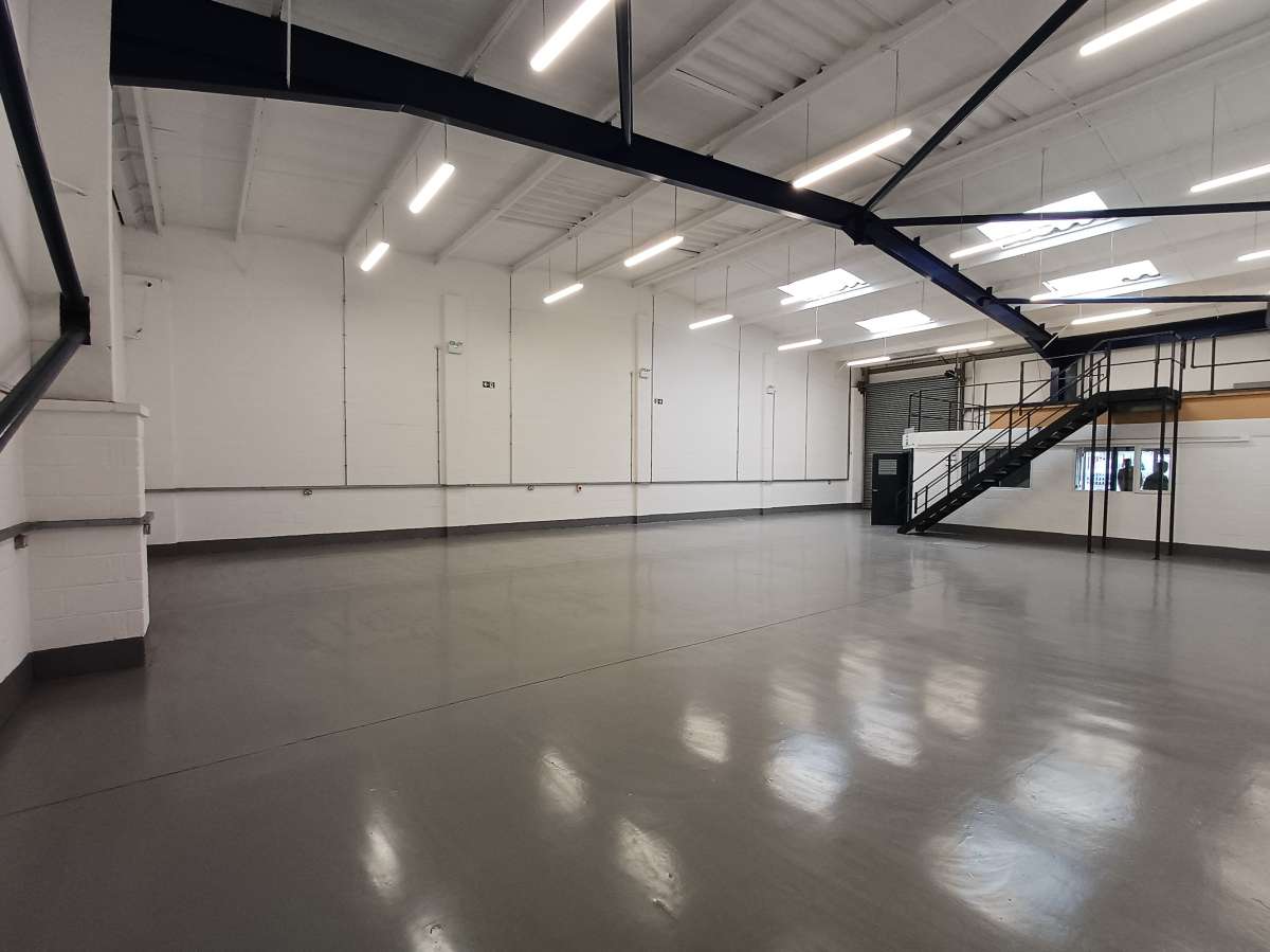 Industrial Unit in Marsh Barton Trading Estate - photo 3