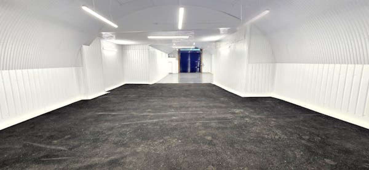 Industrial Unit in London - photo 4